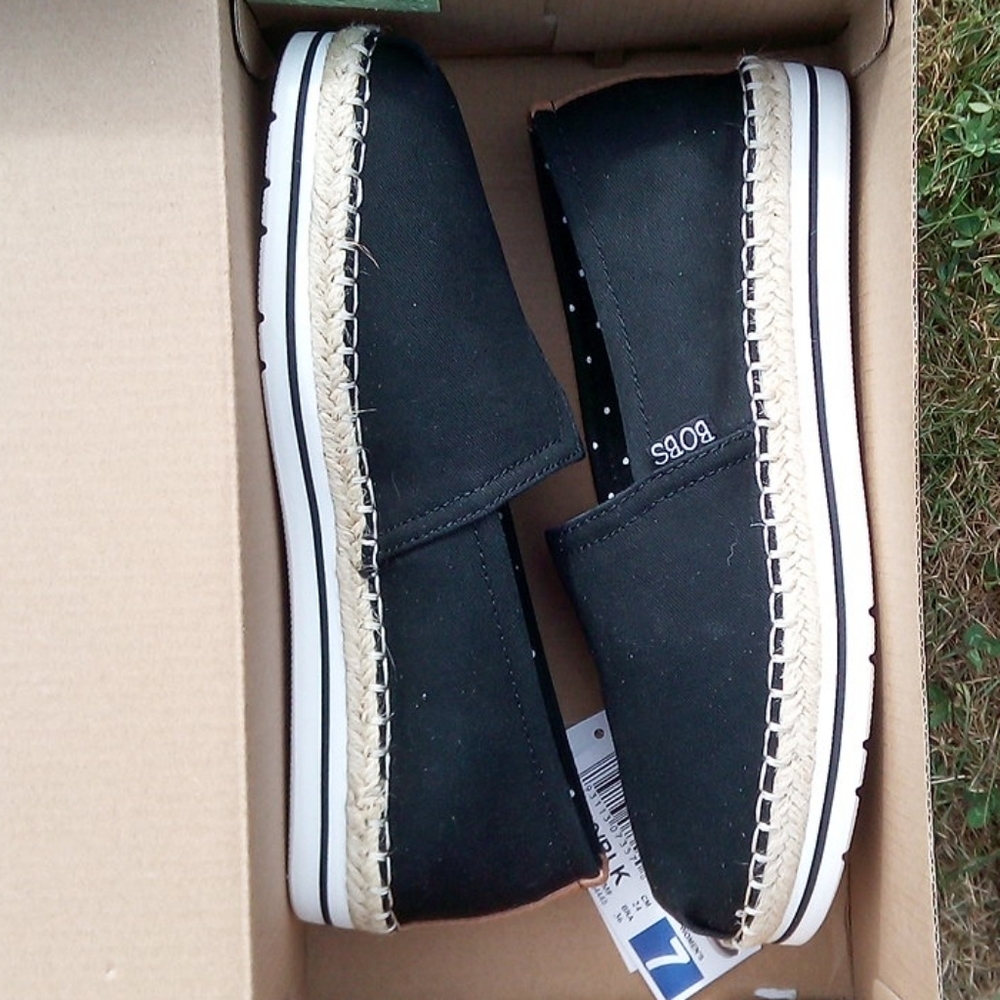 Skechers Bob's Breeze Black NIB